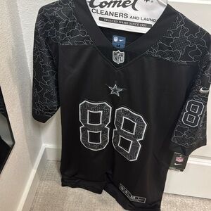 Brand new ceedee lamb jersey